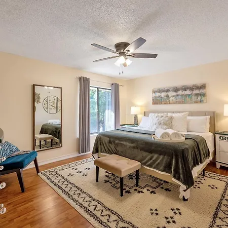 Townhome In Pbg, King Bed, Pergola, Bbq & Fire Pit